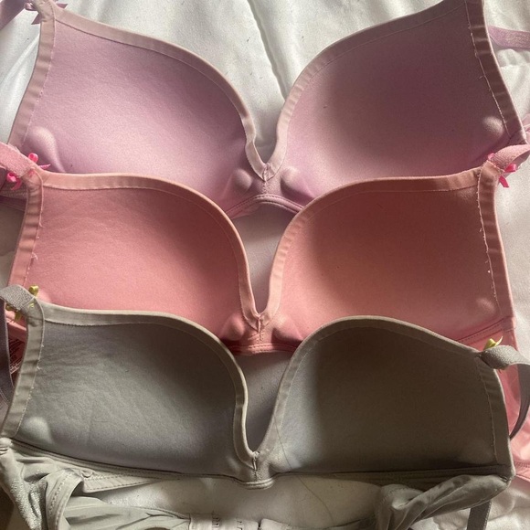 Victoria’s Secret Bras - Picture 2 of 3